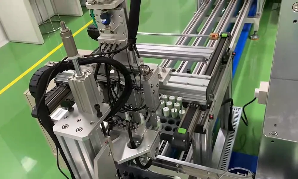 TOB-3270Y-26 Automatic Cylindrical Battery Cell Winding Machine TOB-3270Y-26 Automatic Cylindrical Battery Cell Winding Machine
