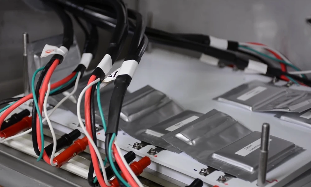 Sodium-ion pouch cells undergoing cycle life testing