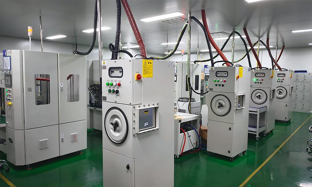 32140 tabless cylindrical cell collector-disc laser-welding workshop